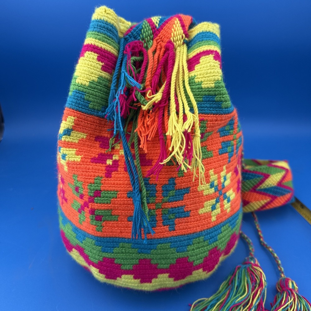 Authentic Wayuu Colombian Womens Handmade Large Colorful Mochila Bojo Tote Bag - Picture 5 of 11